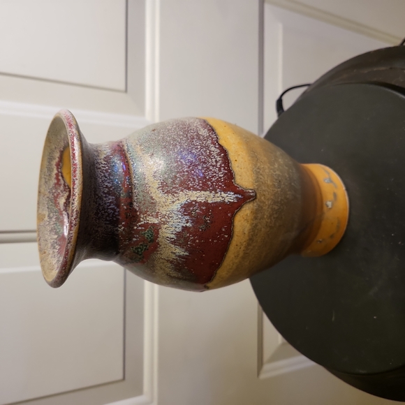 Mid-Century Modern Studio Pottery Ceramic Vase Signed w/ Chop Mark 9" - Picture 6 of 11